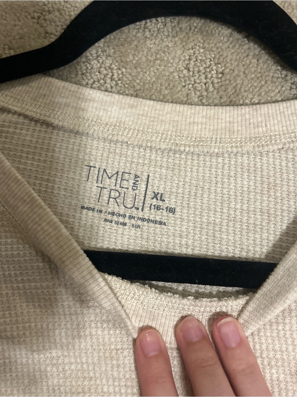 Time and Tru Cream Waffle-Knit Long Sleeve Top